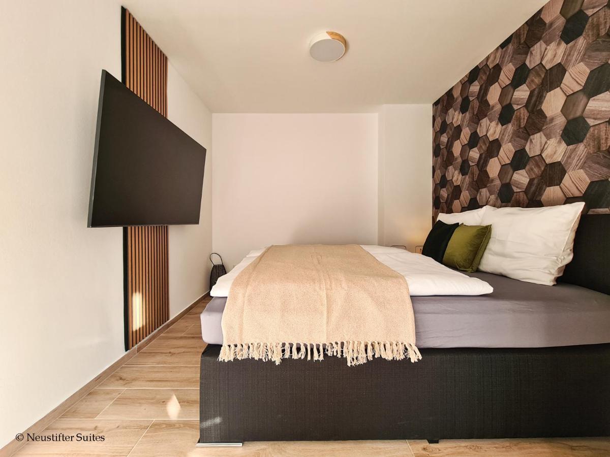 St Antoni Suite2 Stilvolle Ferienwohnung Mit Parkplatz In Eisenstadt Exteriör bild